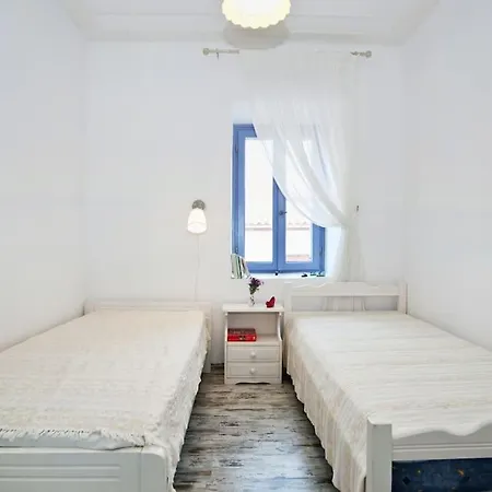 Hébergement de vacances Locrihouse-stylish Comfortable In Galaxídhion
