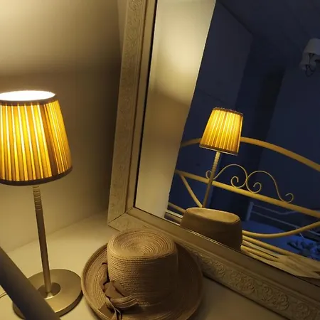 Locrihouse-stylish Comfortable In Holiday home *