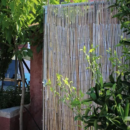 Holiday home Locrihouse-stylish Comfortable In *